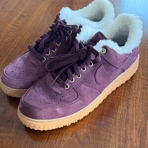 Air Force 1 Premium Winter Burgundy Crush Sneakers. Men's Size 11